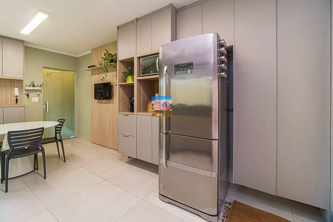  - Sobrado com 3 quartos, à venda